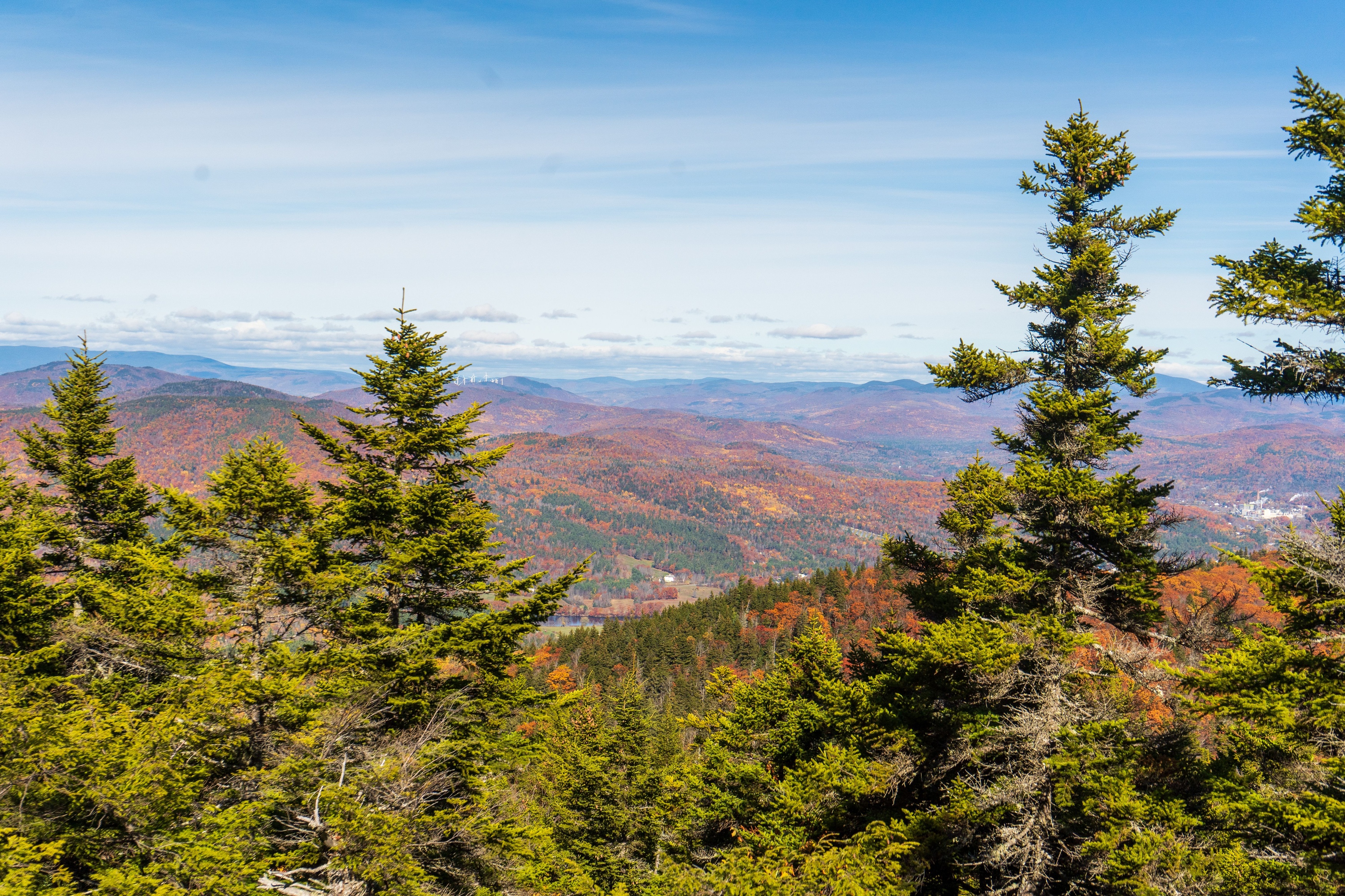 Smugglers' Notch in autumn